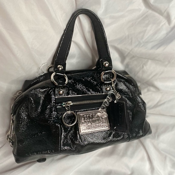 Coach Poppy Black Patent Leather Bag! - Picture 13 of 16